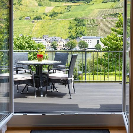 Zum Blauglockenbaum Zell an der Mosel Exterior foto